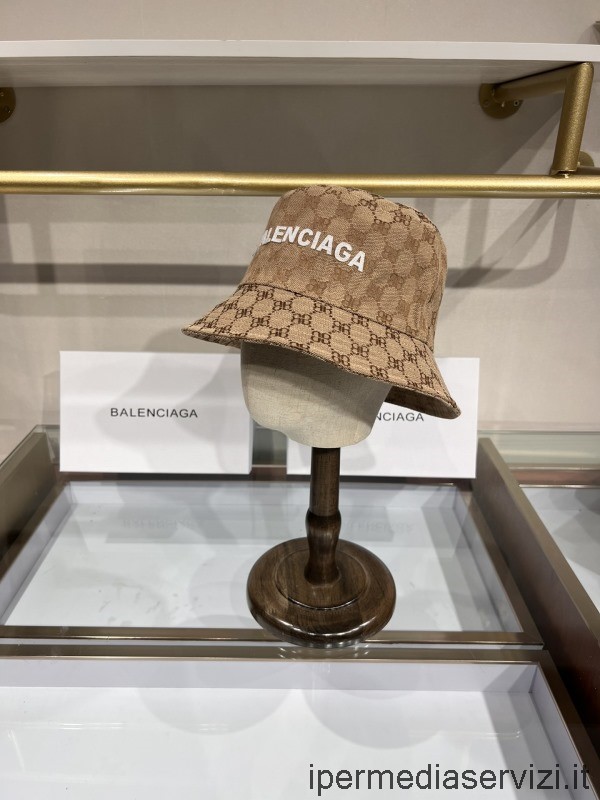 реплика Balenciaga Bb платнена шапка с кофа в бежово