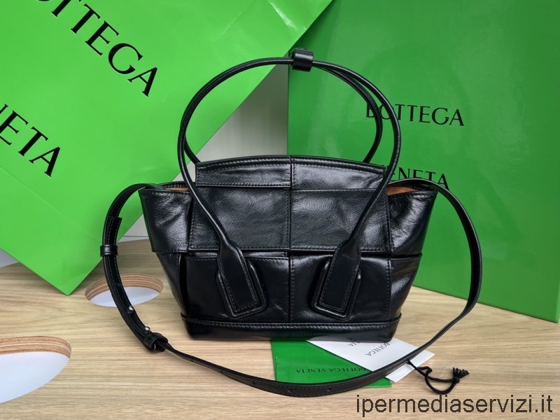 Replica Bottega Veneta Arco 29 Mini Black Intreccio Leather Top Handle Bag 17x16x6cm