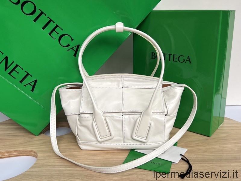 Replica Bottega Veneta Arco 29 Mini White Intreccio Leather Top Handle Bag 17x16x6cm
