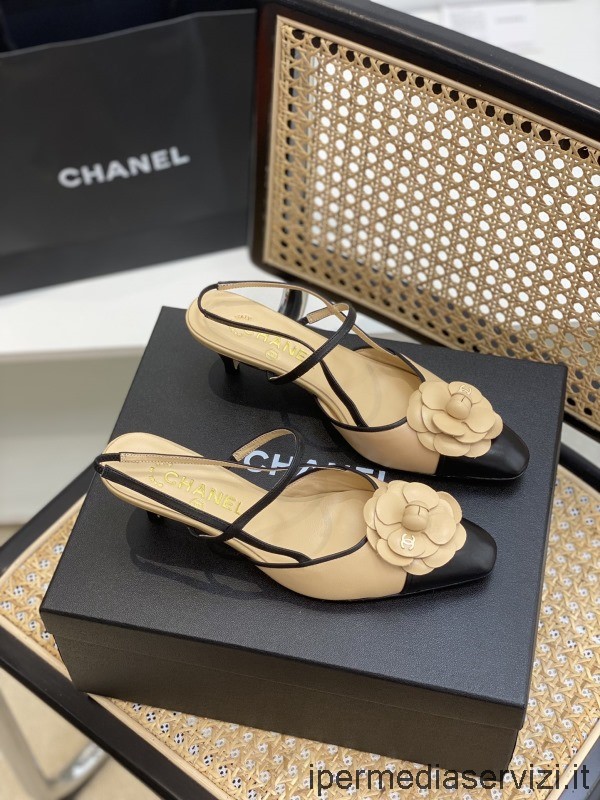 Décolleté Chanel In Pelle Con Fiori Di Camelia Beige Replica Chanel 50mm Da 35 A 41
